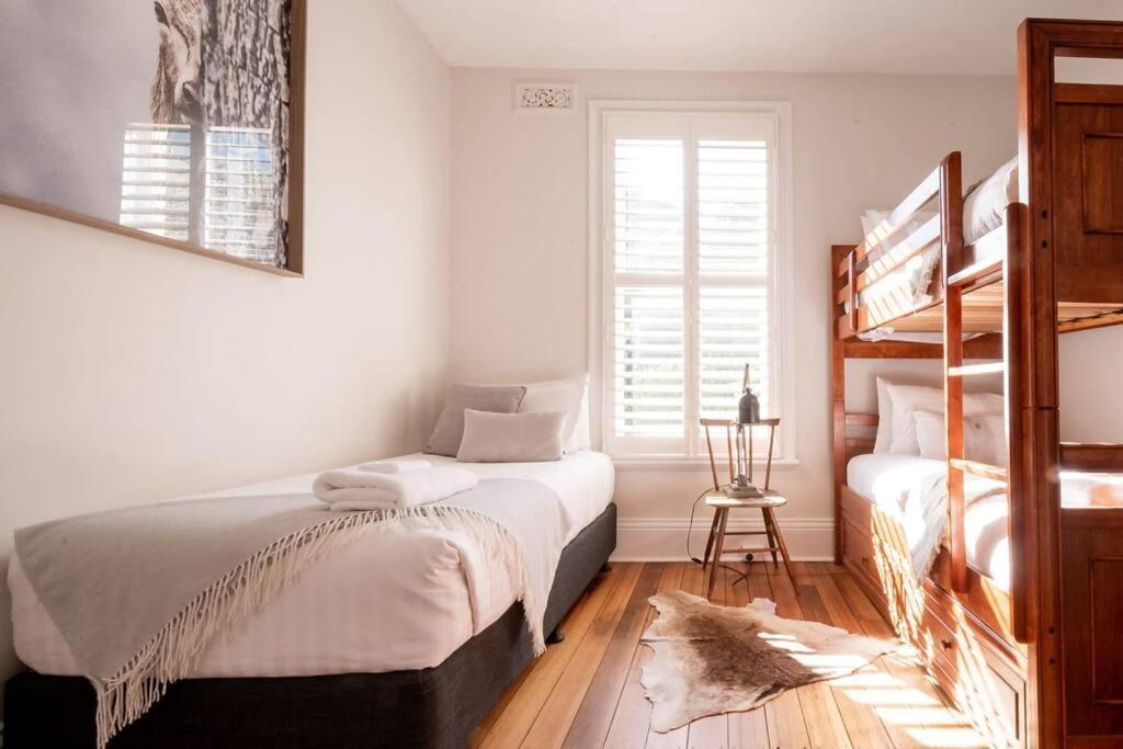 Ferienwohnung Historic Beauty In The Cbd! Parking And Wifi Launceston Exterior foto