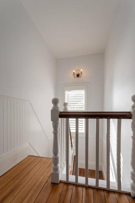 Ferienwohnung Historic Beauty In The Cbd! Parking And Wifi Launceston Exterior foto